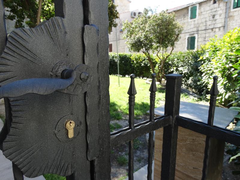 Guesthouse Pjaceta Split Kültér fotó
